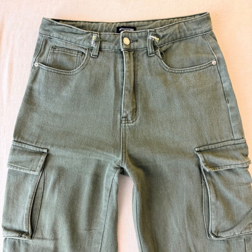PrettyLittleThing High Rise Utility Cargo Pants Women Size 6 Green - Picture 7 of 13